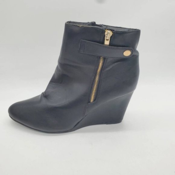 Lane Bryant Womens Ankle Boots Black Pointed Toe Wedge Heels Side Zip‎ 10 W - Picture 1 of 12